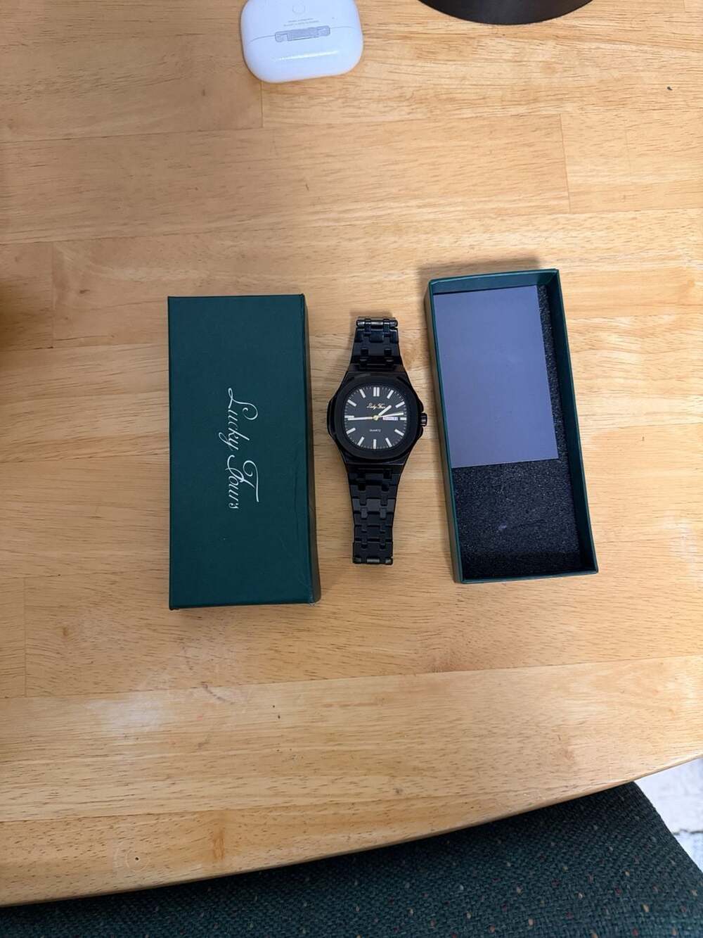 Lucky Fours Brone Watch Black